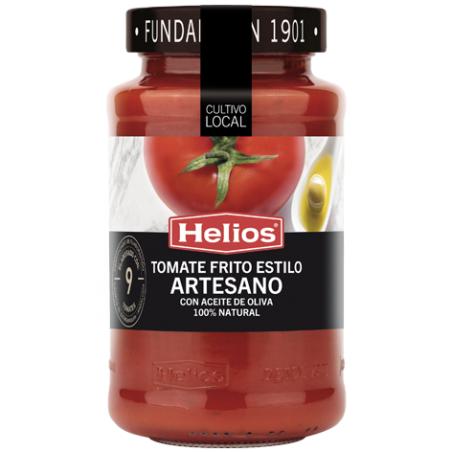 Tomato sauce with olive oil
